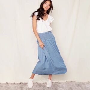 Rd Style Suzanne Chambray Tencil Smocked Waistband Pocket Skirt